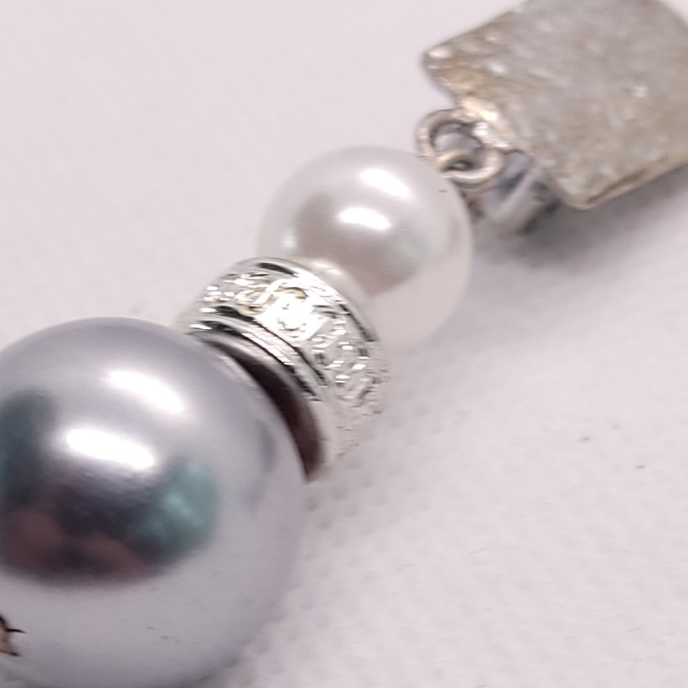 Vintage 1980s Silver Tone Faux Pearl Drop Clip On Earrings
